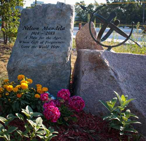 Nelson Mandela monument at Vishnu Mandir Peace Garden